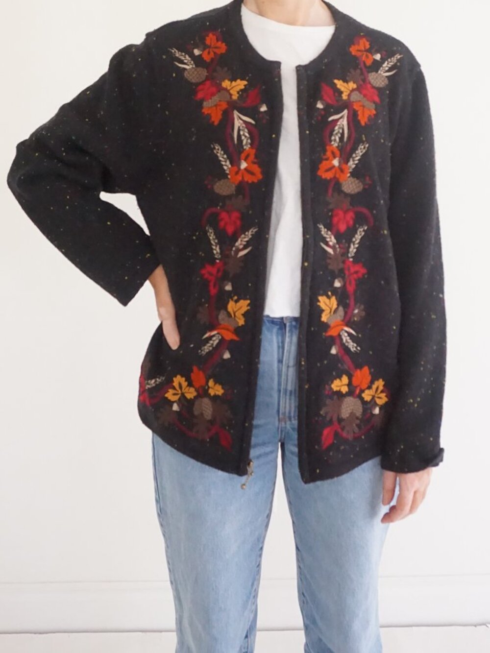 Croft and Barrow Black Speckled Leaf Acorn Embroidered Zip Front Cardigan L